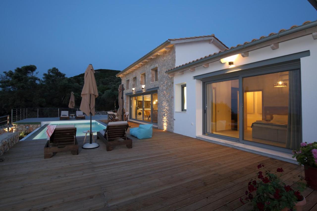 Tsoukaládhes Tsakmakis Villas Luxury- Panoramic Sea View - Lefkada מראה חיצוני תמונה